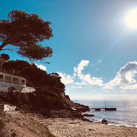 Cap Vermell 3*