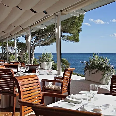 Cap Vermell 3*